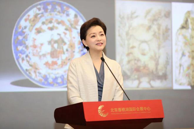 用光影传播时尚电影与时尚高质量融合发展论坛在北京电影节上举办(图2) 用光影传播时尚电影与时尚高质量融合发展论坛在北京电影节上举办(图2)