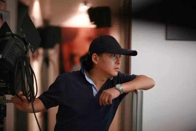 振聋发聩!12年前《上海色彩》导演王国平疾呼:海派电影需要本土导演(图1) 振聋发聩!12年前《上海色彩》导演王国平疾呼:海派电影需要本土导演(图1)