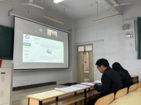 开题明思路 砥砺共前行我院广告学专业举行2024届本科毕业设计开题答辩(图3) 开题明思路 砥砺共前行我院广告学专业举行2024届本科毕业设计开题答辩(图3)