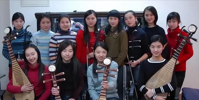 23年前那个爆火的女子十二乐坊放弃中国到日本发展如愿了吗(图4)