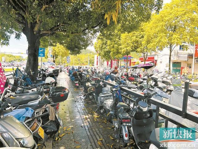 广州增城一地铁口附近被设置成收费停车场 街道回应(图3) 广州增城一地铁口附近被设置成收费停车场 街道回应(图3)