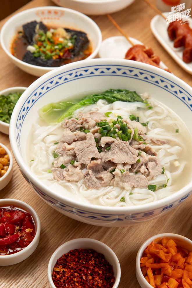 凭手工现做硬控魔都米粉界「三两粉」又开新店!(图2) 凭手工现做硬控魔都米粉界「三两粉」又开新店!(图2)